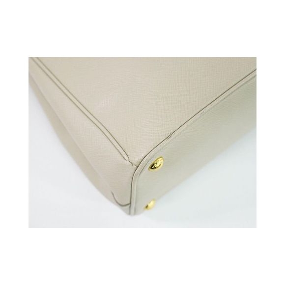 Pre Loved Prada  Saffiano - Picture 15 of 15